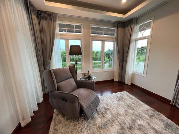 ขาย/ให้เช่า บ้าน สไตล์รีสอร์ต ในหมู่บ้านวินด์มิลล์พาร์ค ปรับปรุงใหม่ทั้งหลัง ตกแต่งพร้อมอยู่